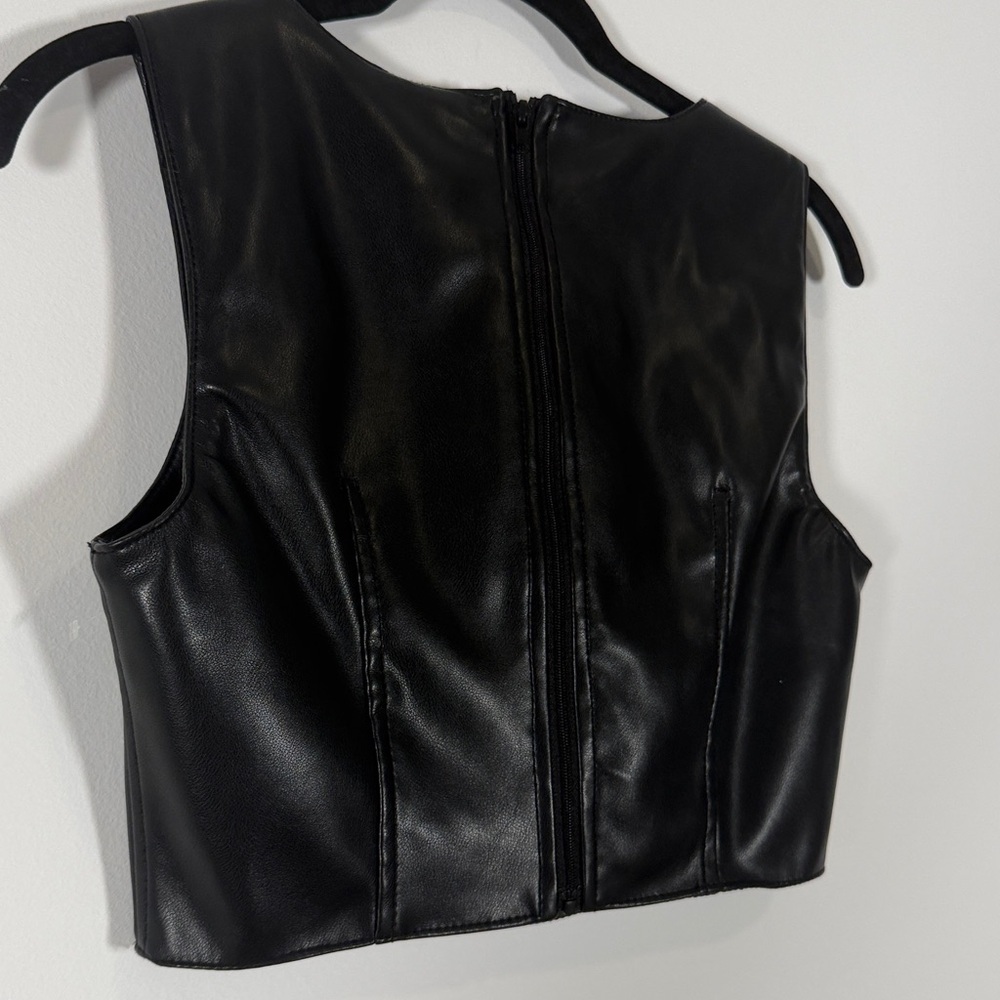 NWT 7 For All Mankind Faux Leather Crop Top - Picture 8 of 11